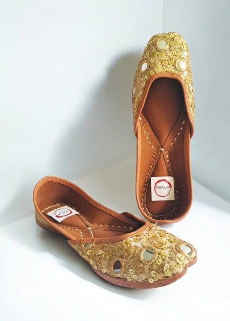 Sunehri Safar - Gold Jutti