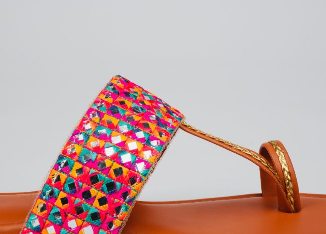 Prism Glimmer Flat kolhapuri