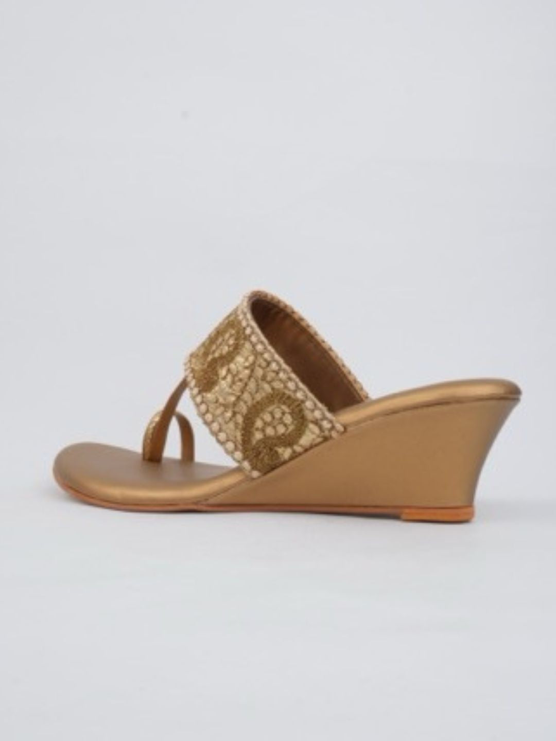 Sunehri Adaah - Antique Wedge Heel Kolhapuri