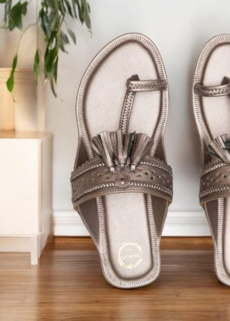 Metallic Tassels Flat Kolhapuri