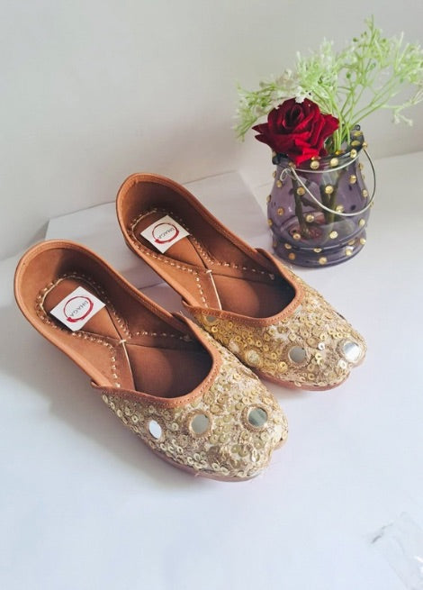 Sunehri Safar - Gold Jutti