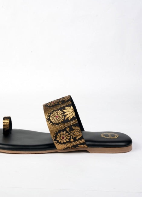 Midnight Maharani - Black Flat kolhapuri