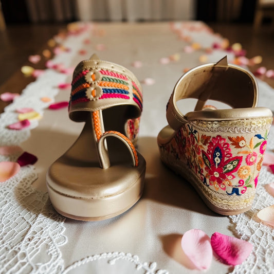 Rangriti Handcrafted Festive Wedges - Gold Wedges