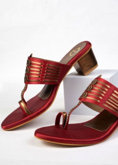 Crimson Chant - Maroon and Antique gold block heel