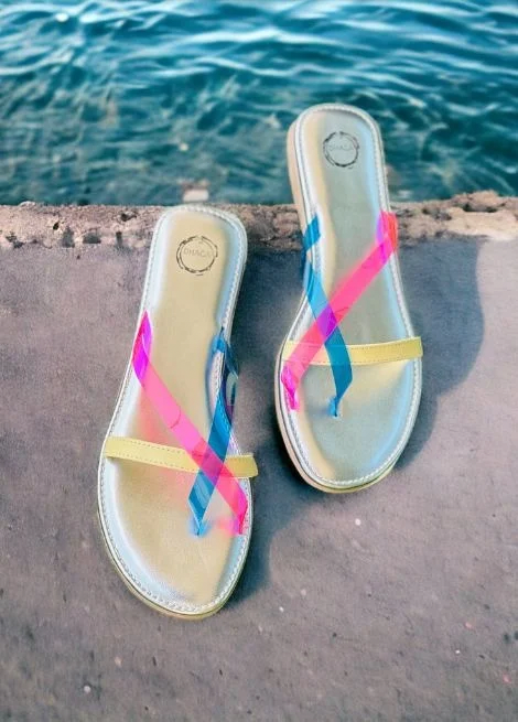 Candy Coast Flat - Silver Flat beach sandal